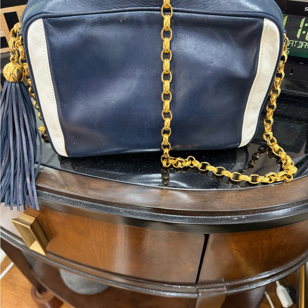 CHANEL Navy and White Lambskin Camera Shoulder Bag with Gold Chain - Picture 6 of 7